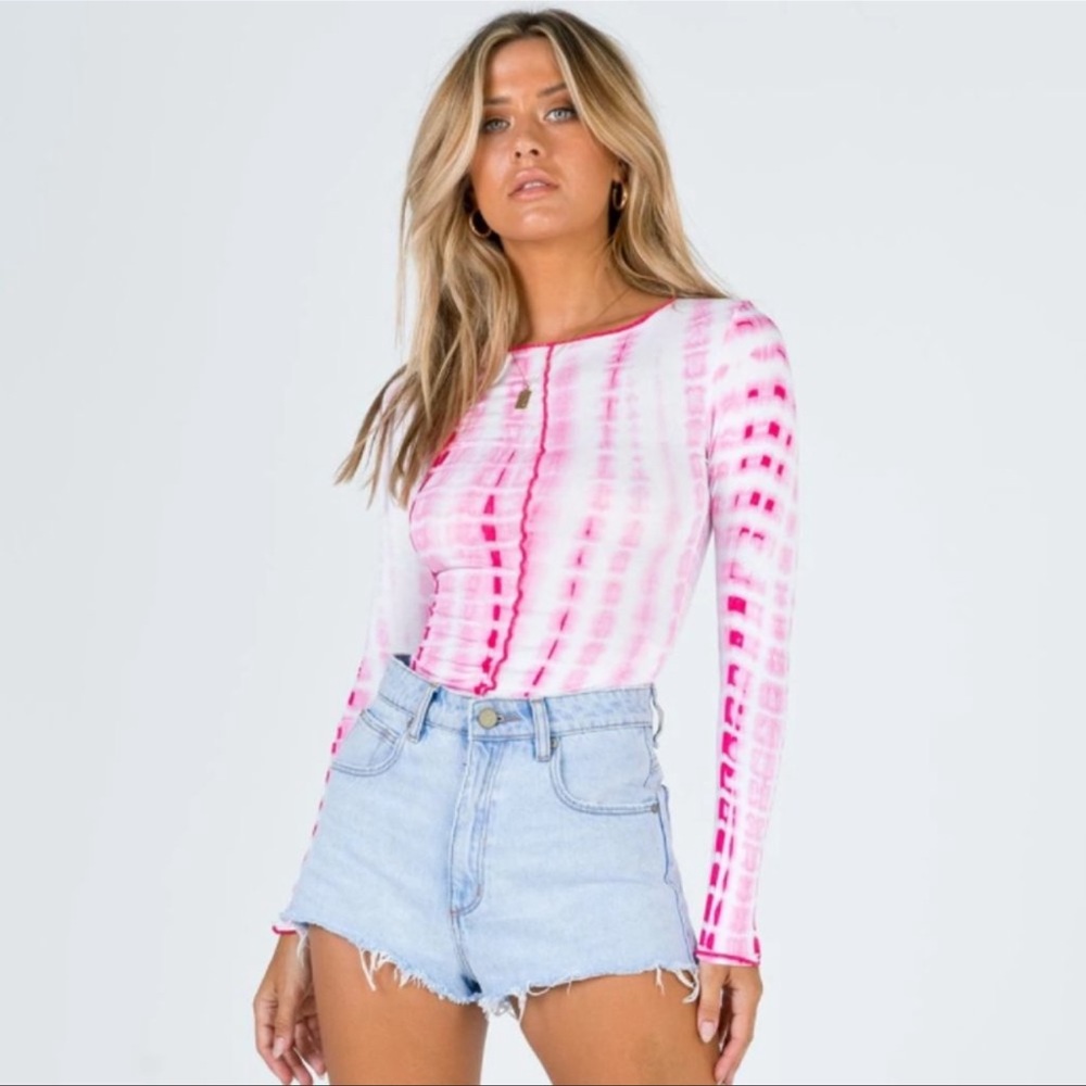 Princess Polly size 4 Penny Lane Pink tie dye tee